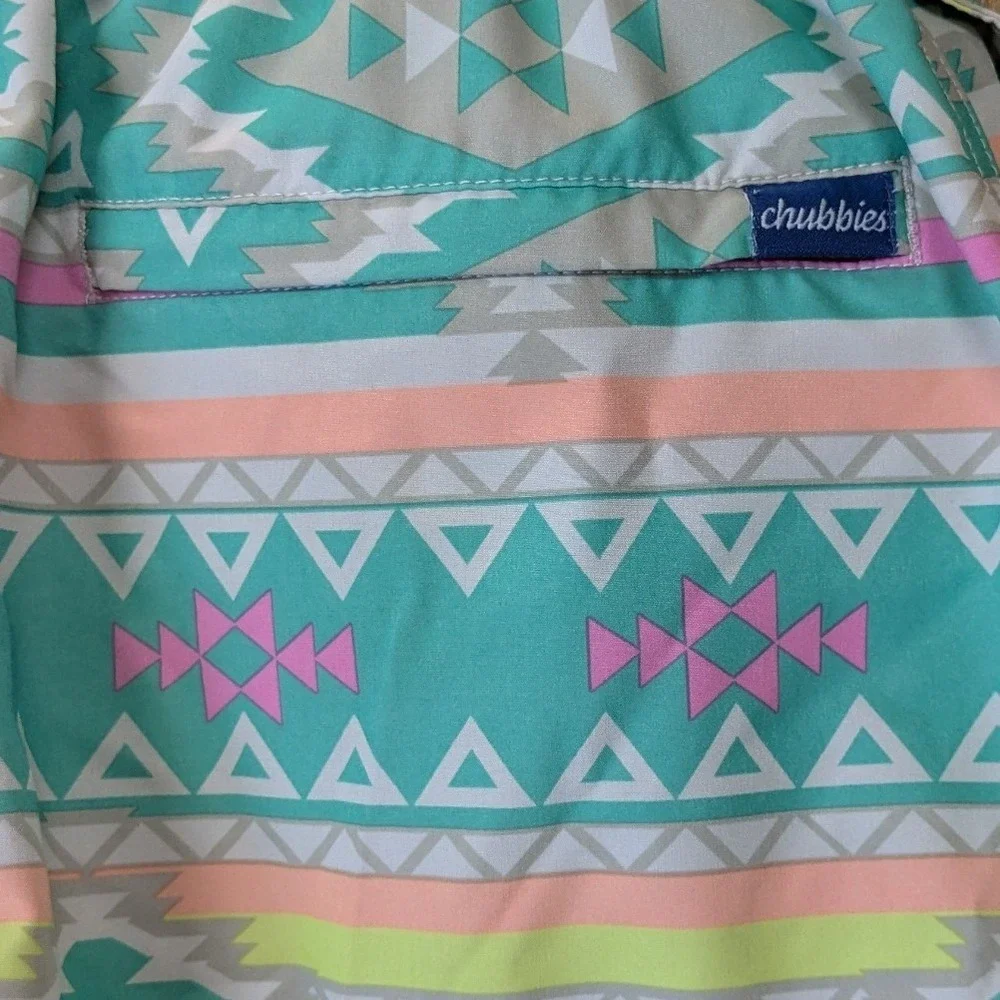 Chubbies Mens Teal Aztec Geometric Print Swim Trunks Medium 5.5 Inch Inseam